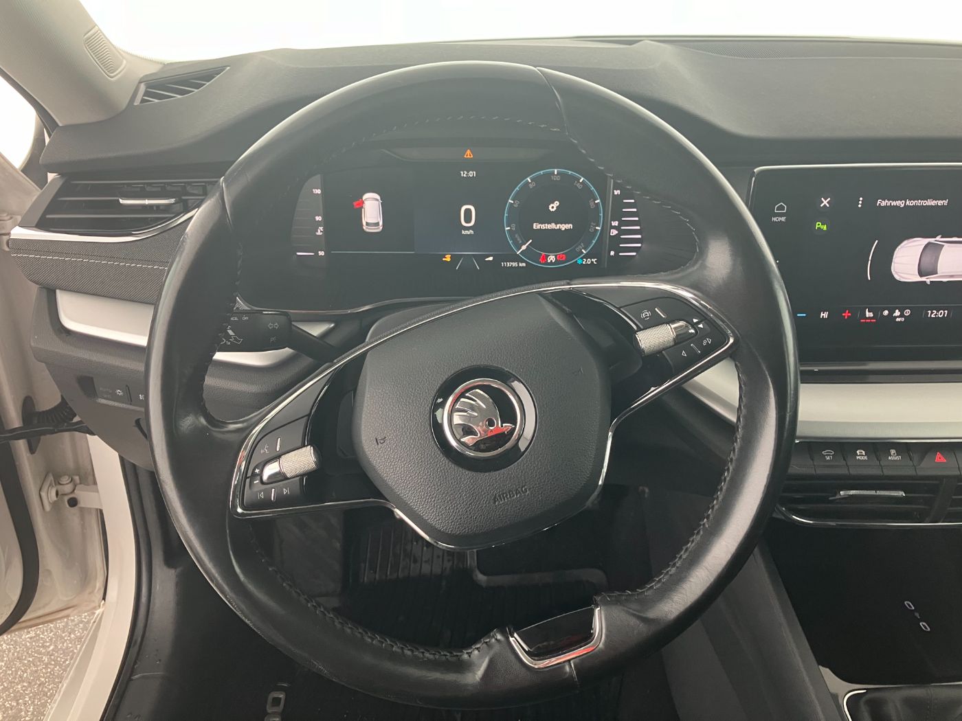 Skoda Octavia Combi 2.0 TDI Style | Bild 14 von 24