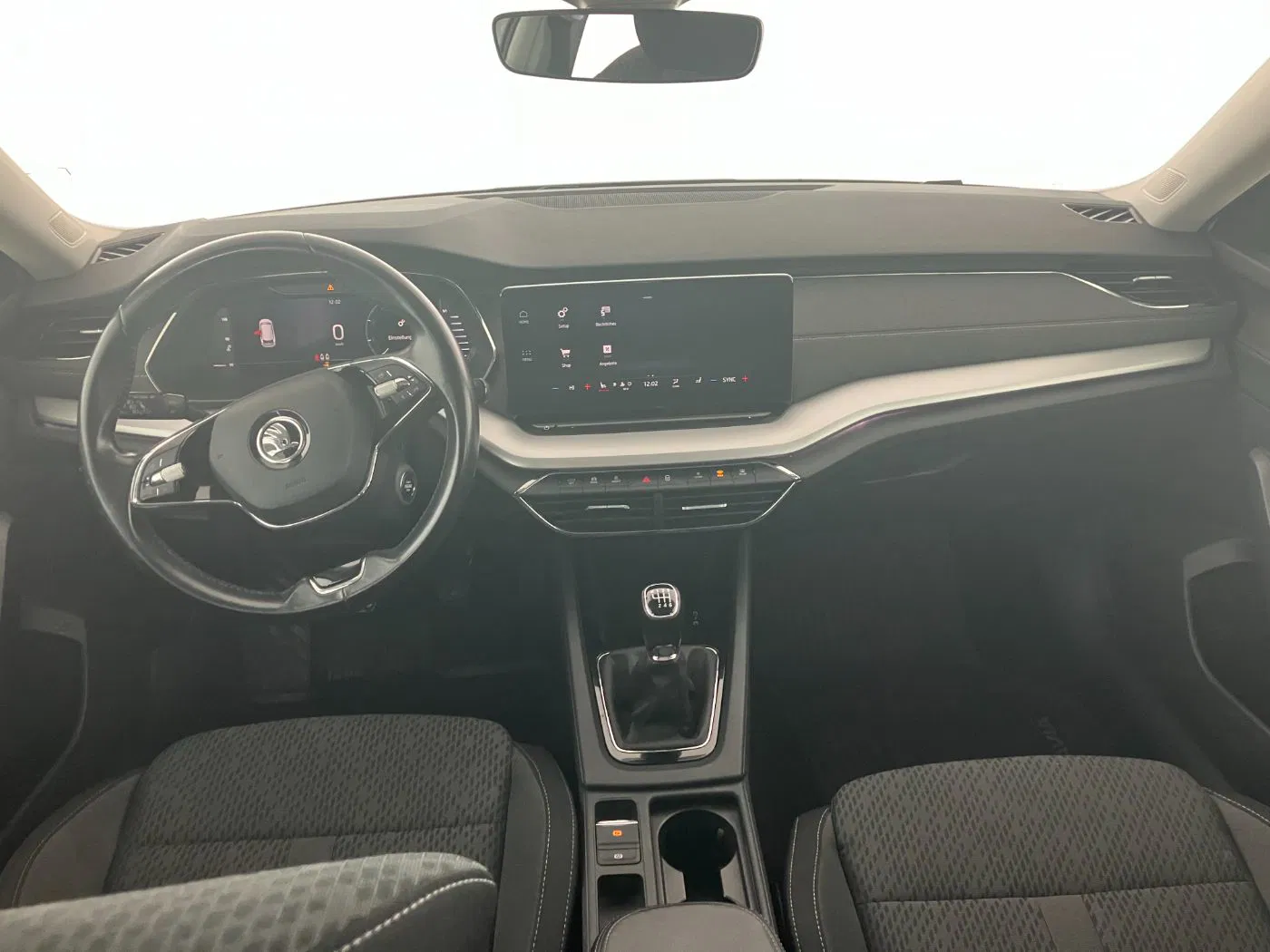 Skoda Octavia Combi 2.0 TDI Style | Bild 16 von 24