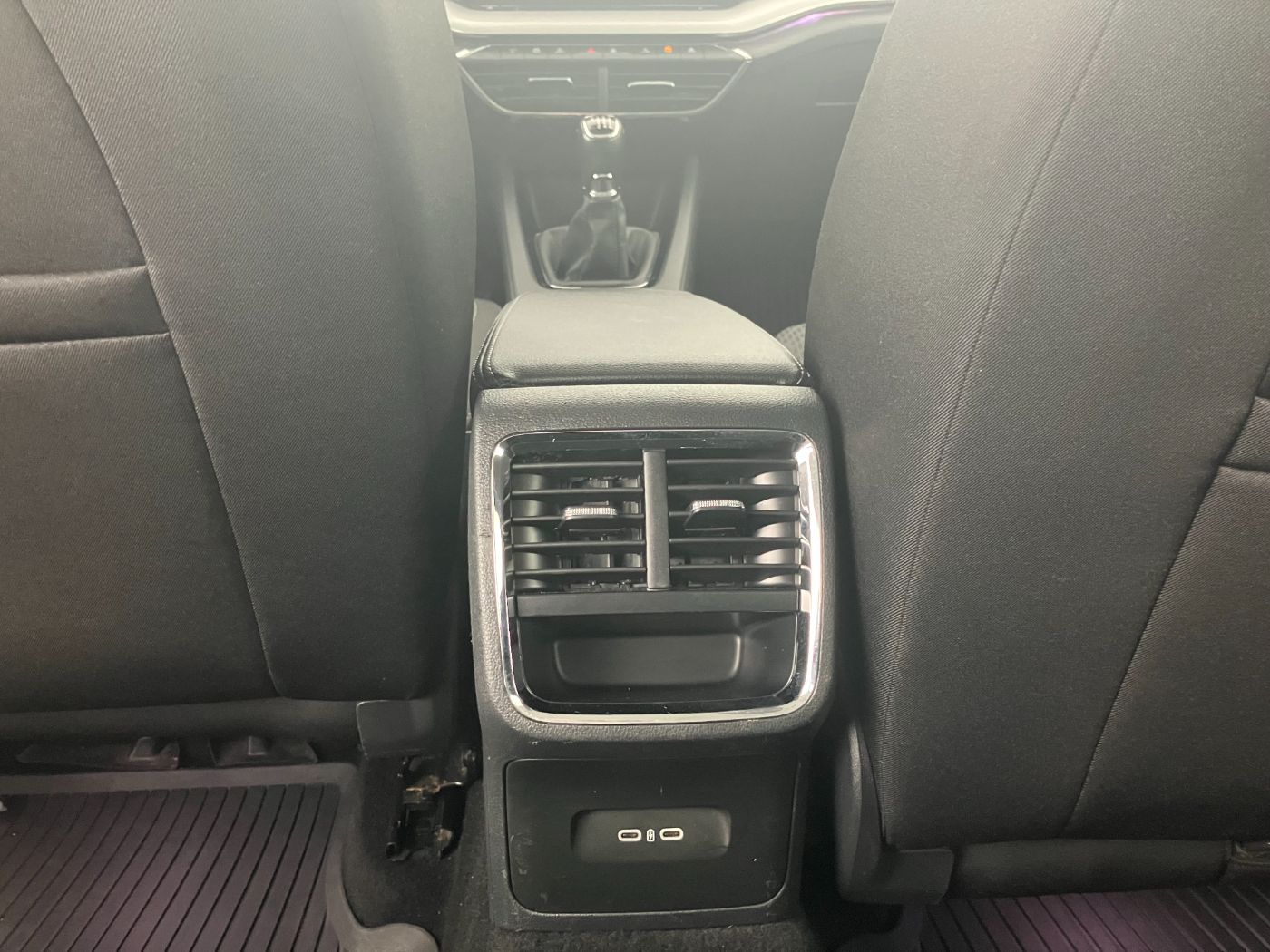 Skoda Octavia Combi 2.0 TDI Style | Bild 23 von 24