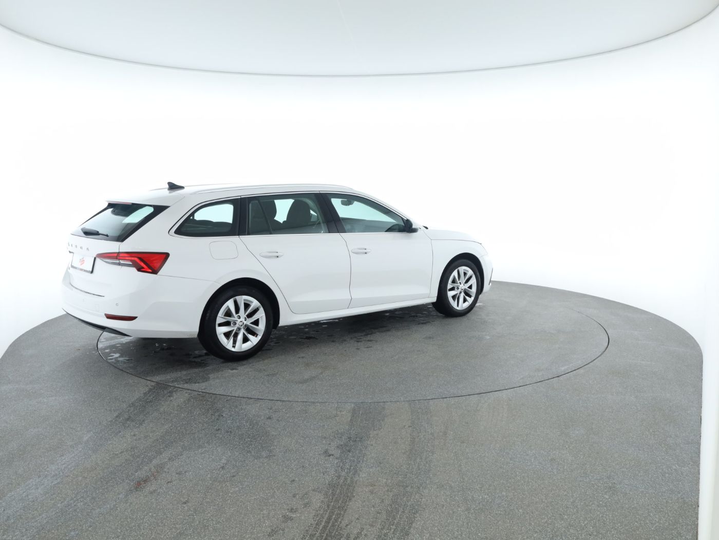 Skoda Octavia Combi 2.0 TDI Style | Bild 6 von 24