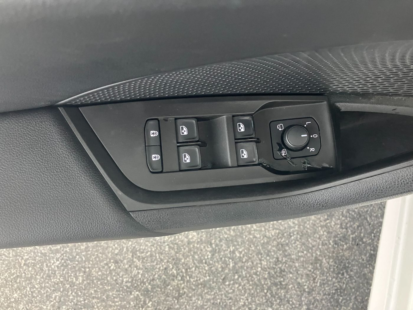 Skoda Octavia Combi 2.0 TDI Style | Bild 11 von 24