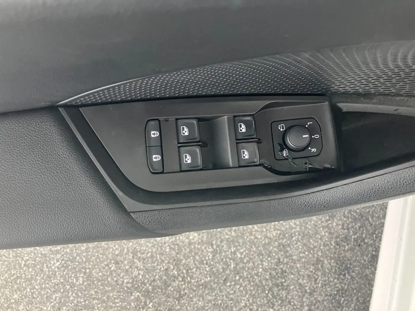 Skoda Octavia Combi 2.0 TDI Style | Bild 11 von 24