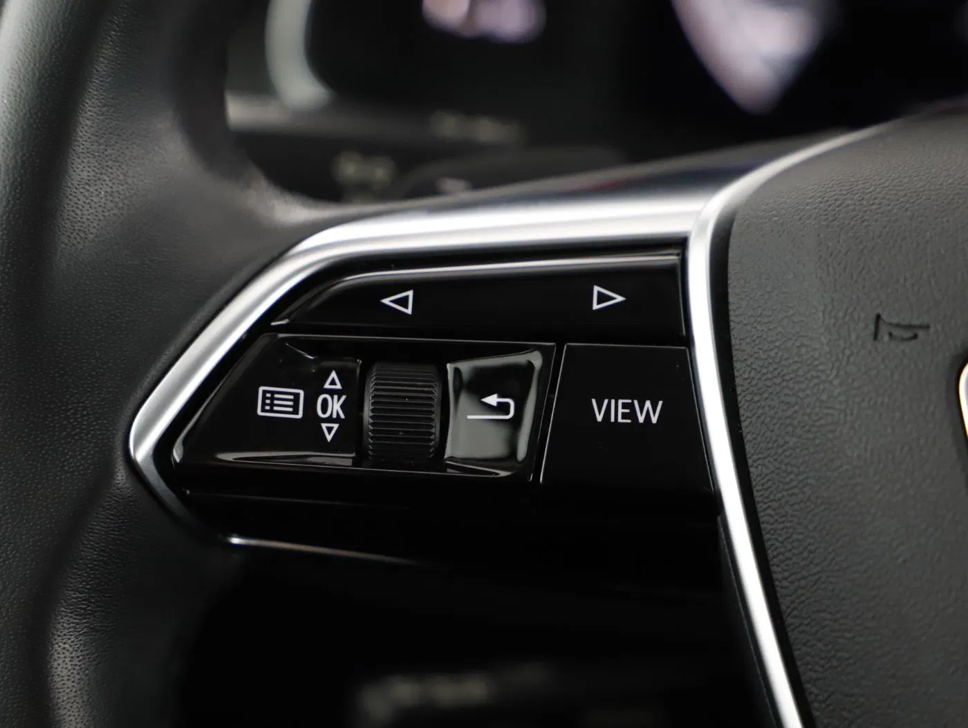 Audi A6 Avant 35 2.0 TDI sport | Bild 21 von 26