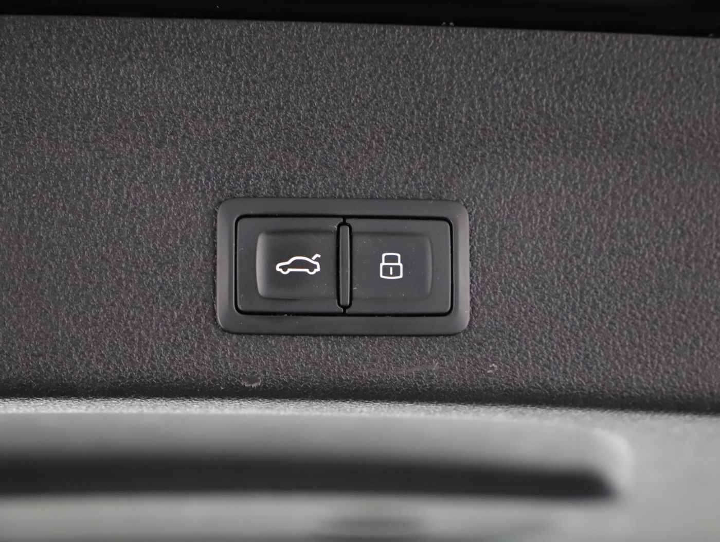 Audi A6 Avant 35 2.0 TDI sport | Bild 25 von 26