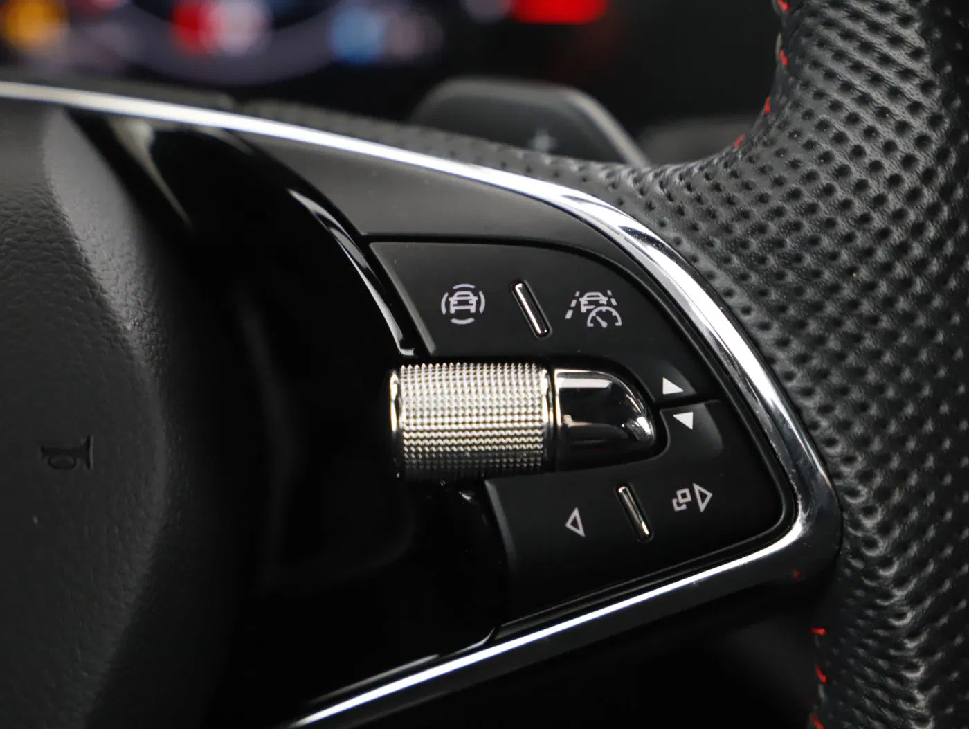 Skoda Octavia Combi 2.0 TDI RS | Bild 16 von 29