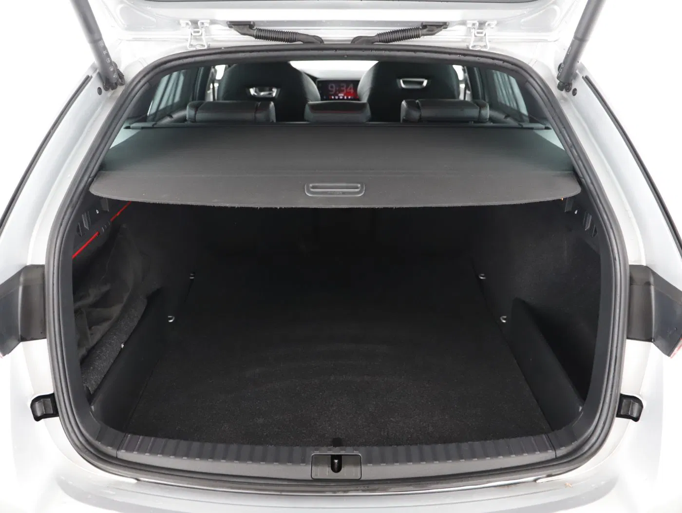 Skoda Octavia Combi 2.0 TDI RS | Bild 25 von 29