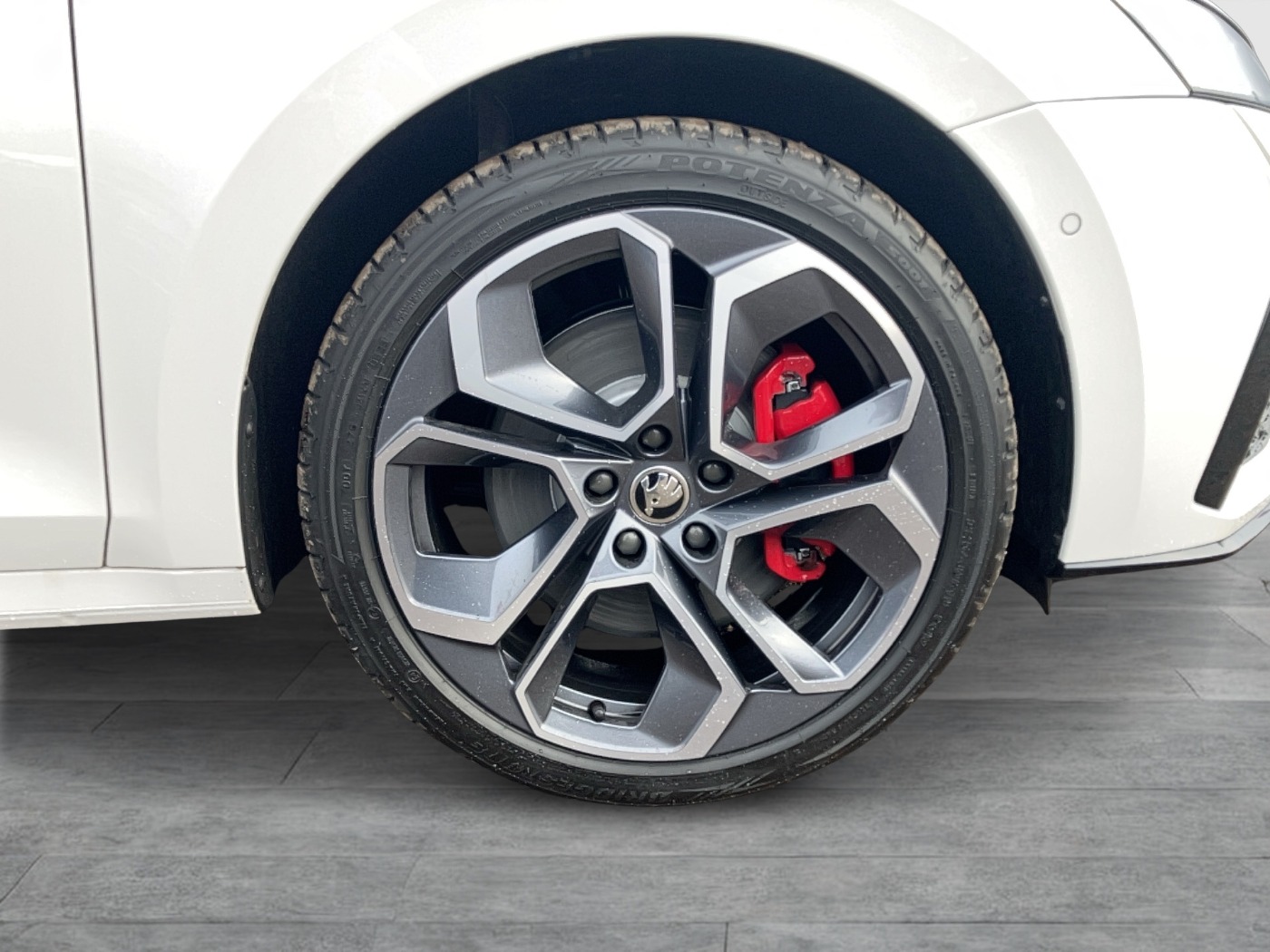 Skoda Octavia 1.4 TSI RS iV | Bild 8 von 27