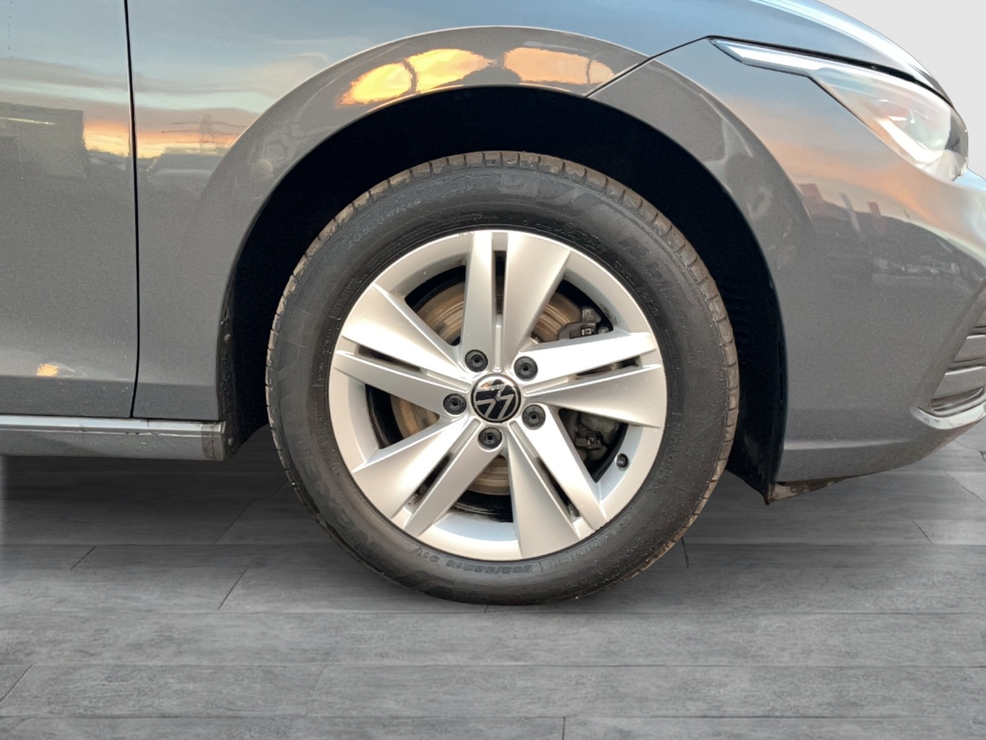 VW Golf VIII Variant 2.0 TDI Life | Bild 8 von 25