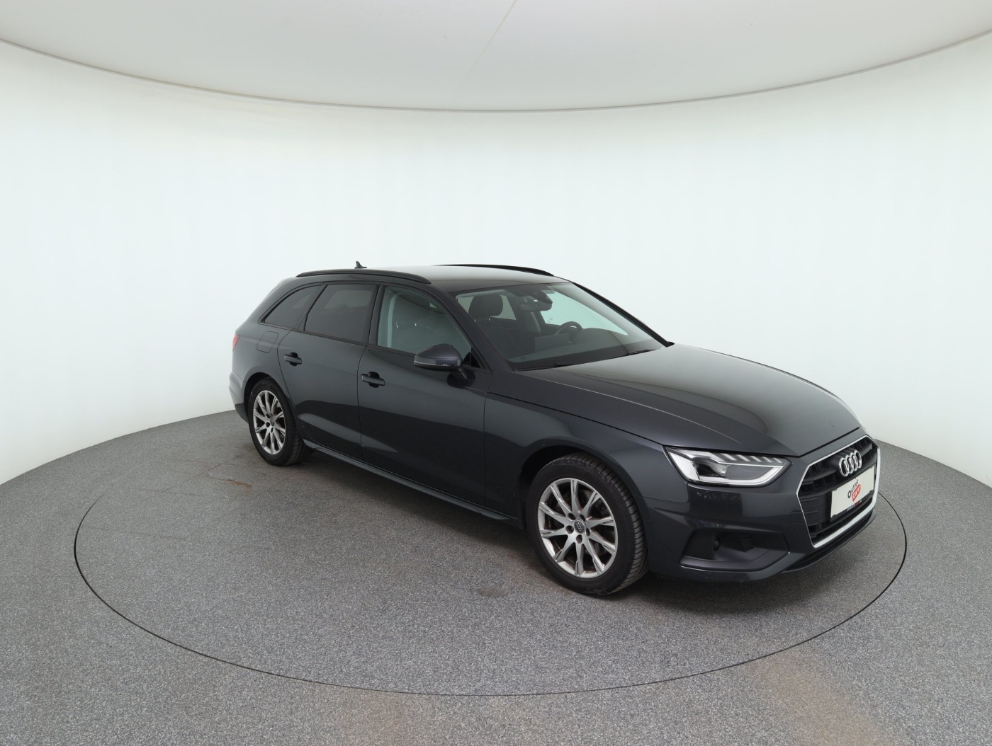 Audi A4 Avant 40 2.0 TDI quattro | Bild 4 von 27