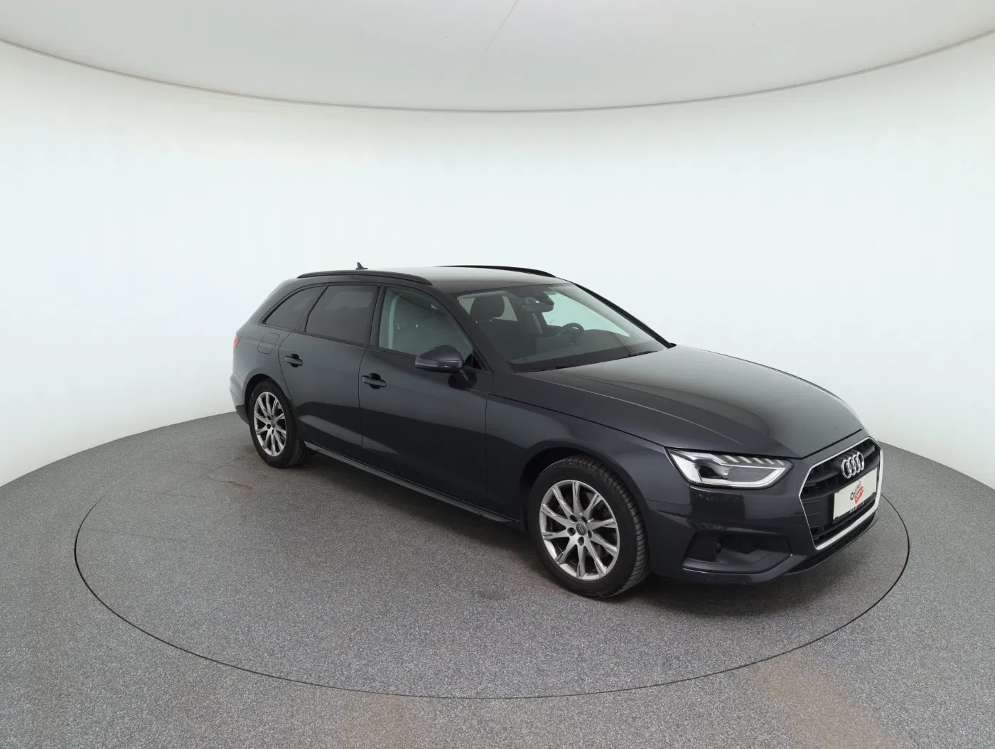 Audi A4 Avant 40 2.0 TDI quattro | Bild 4 von 27