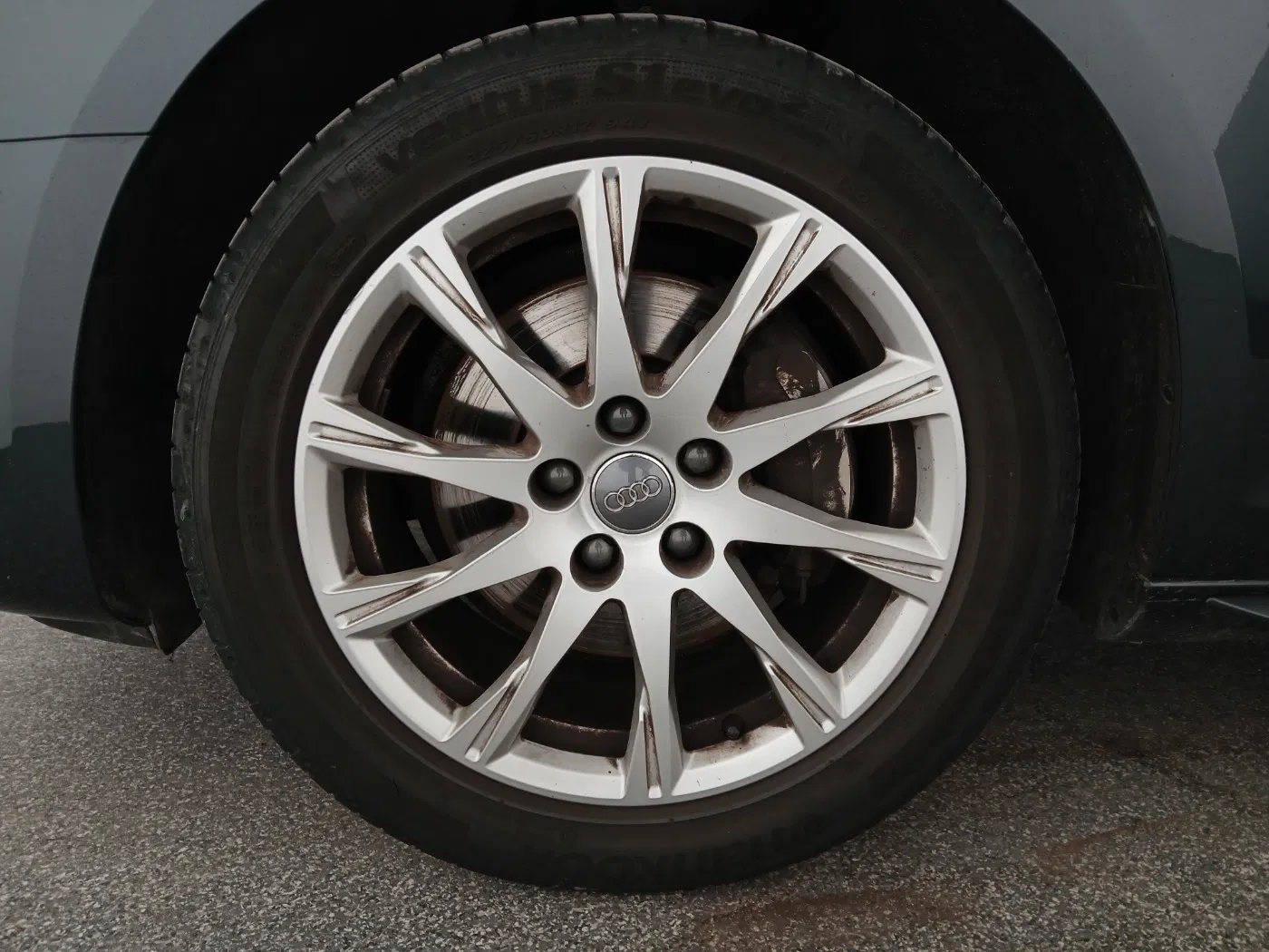 Audi A4 Avant 40 2.0 TDI quattro | Bild 10 von 27