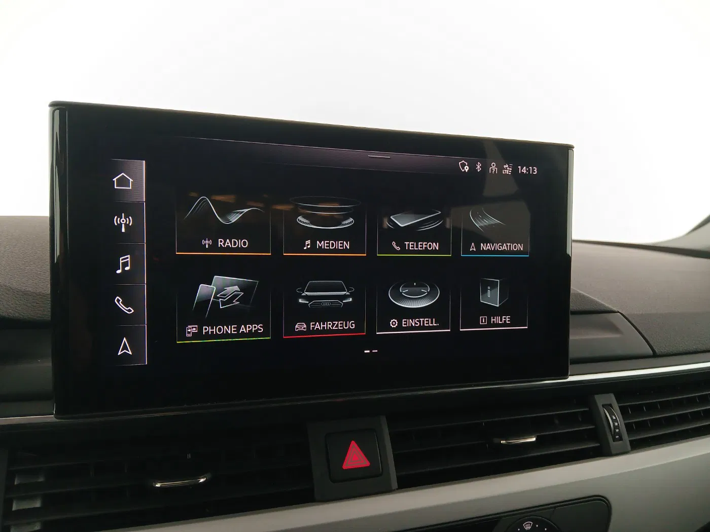 Audi A4 Avant 40 2.0 TDI quattro | Bild 18 von 27