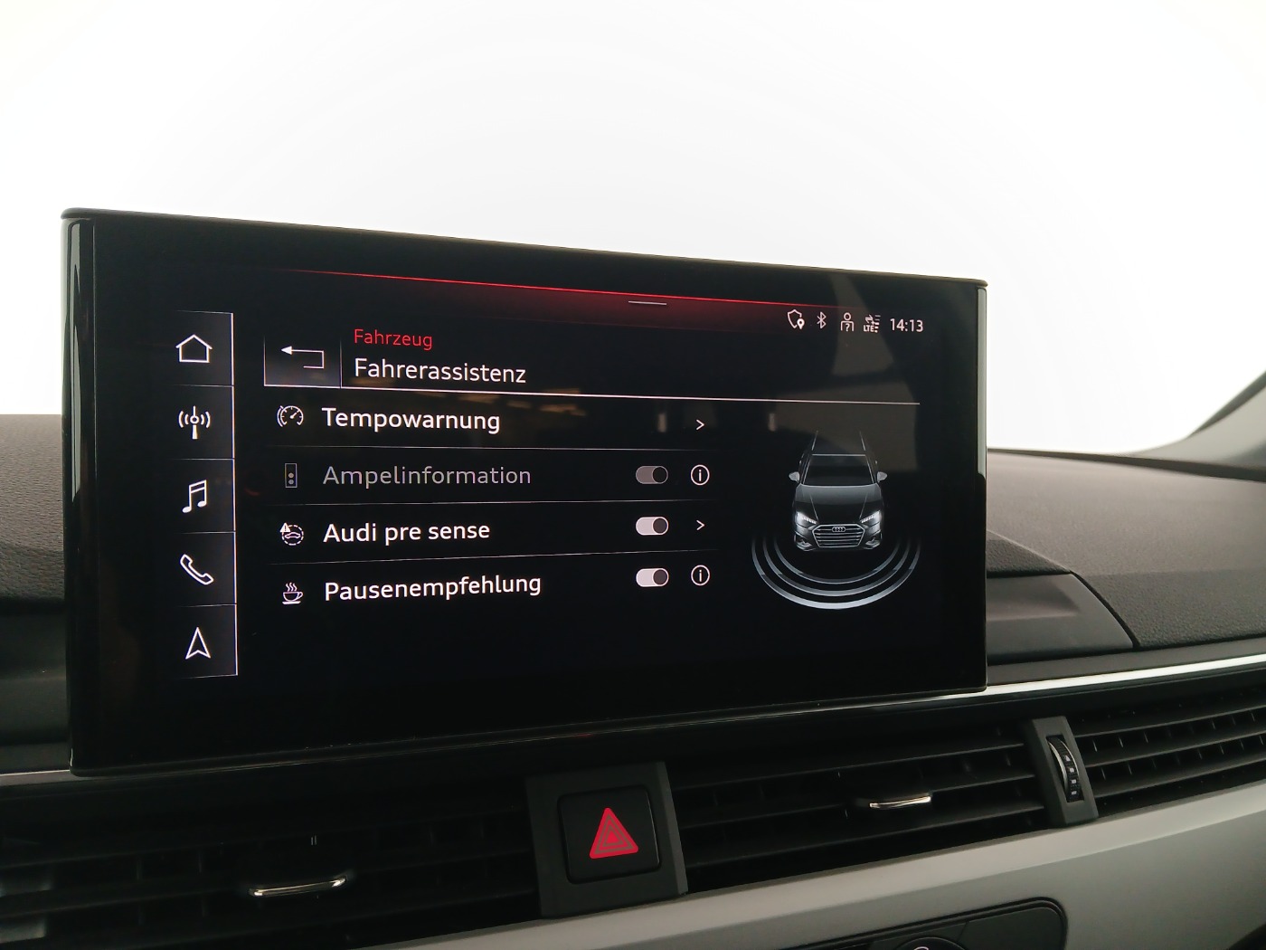 Audi A4 Avant 40 2.0 TDI quattro | Bild 20 von 27