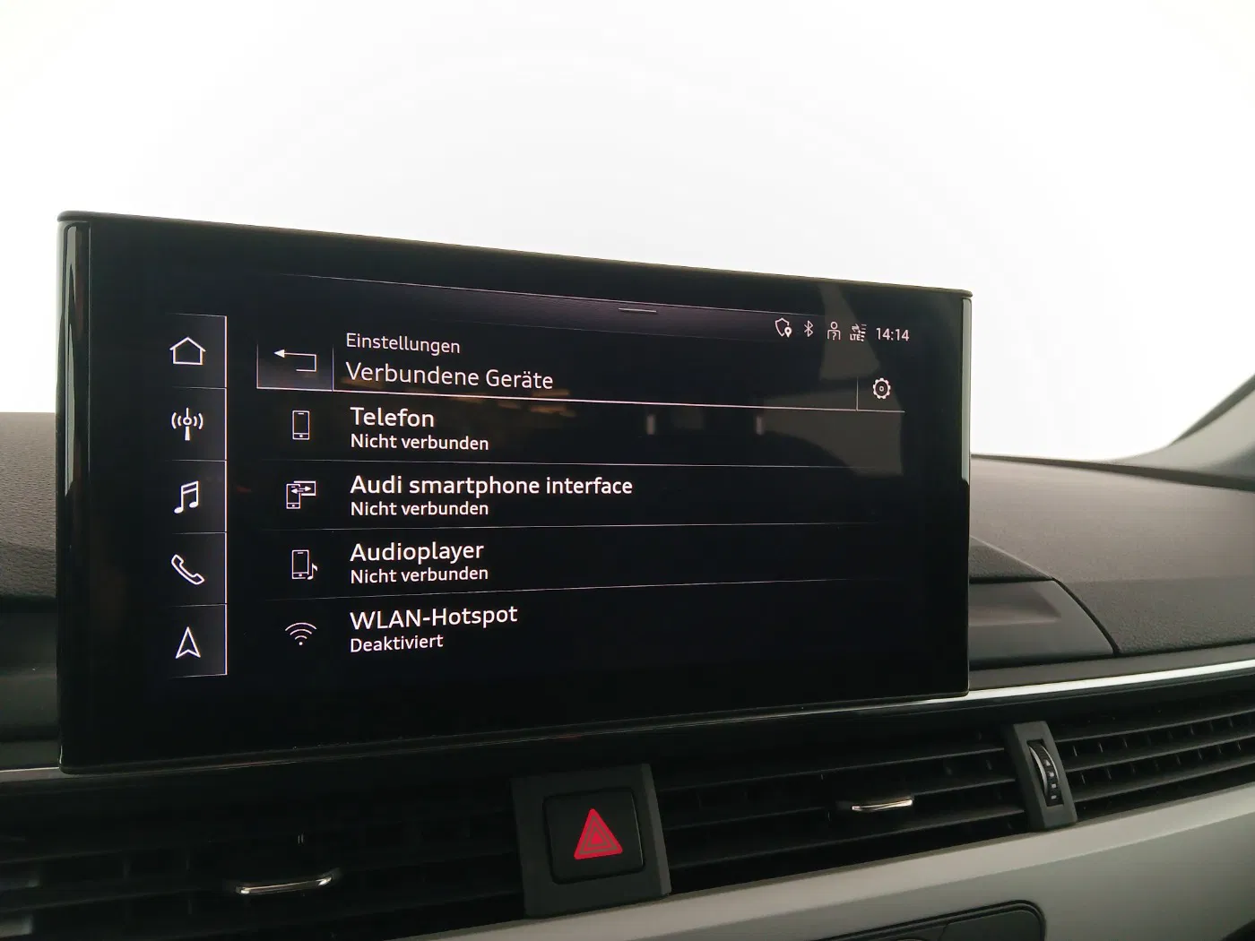 Audi A4 Avant 40 2.0 TDI quattro | Bild 21 von 27