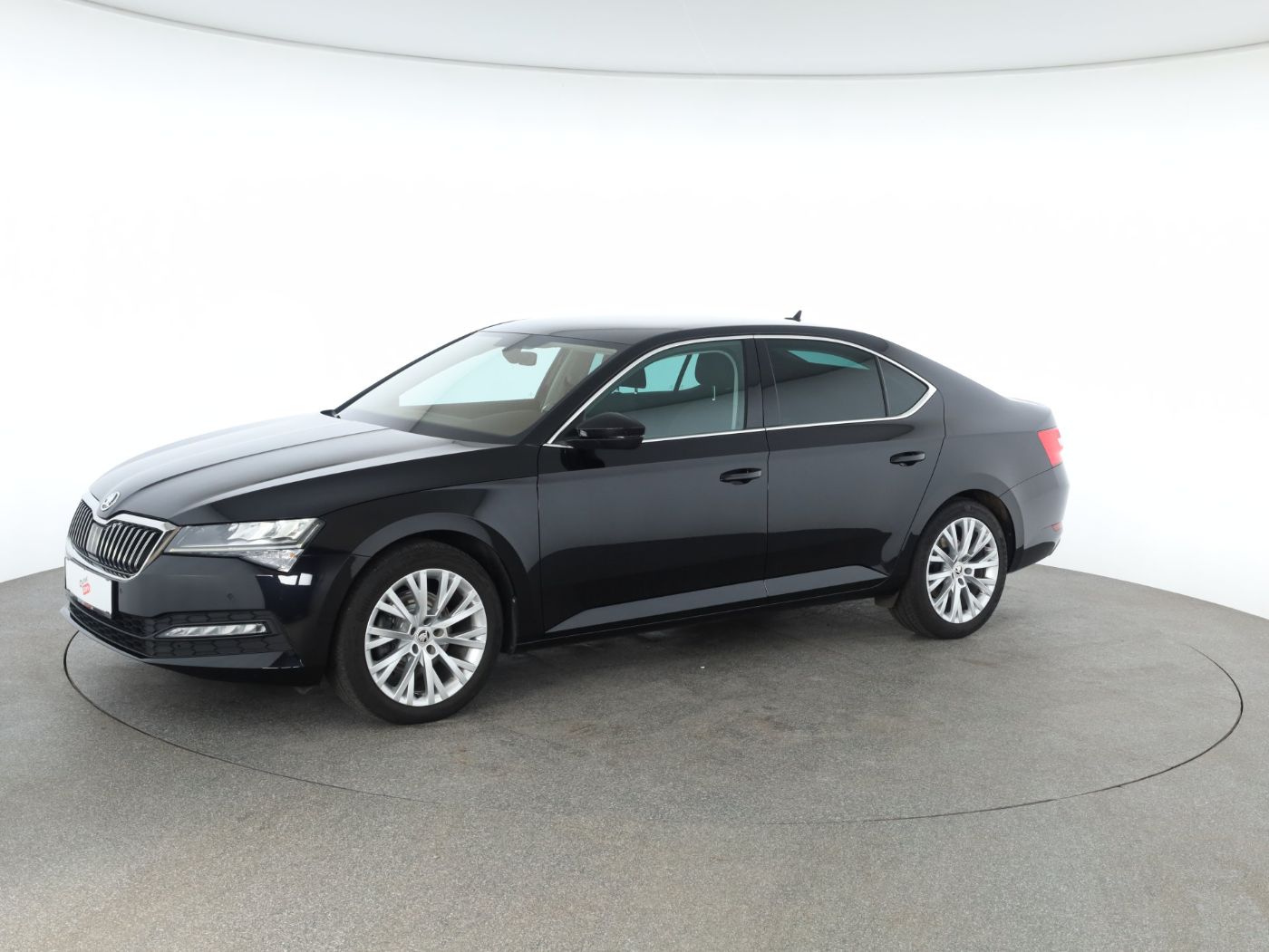 Skoda Superb 2.0 TDI Amb. DSG | Bild 2 von 26