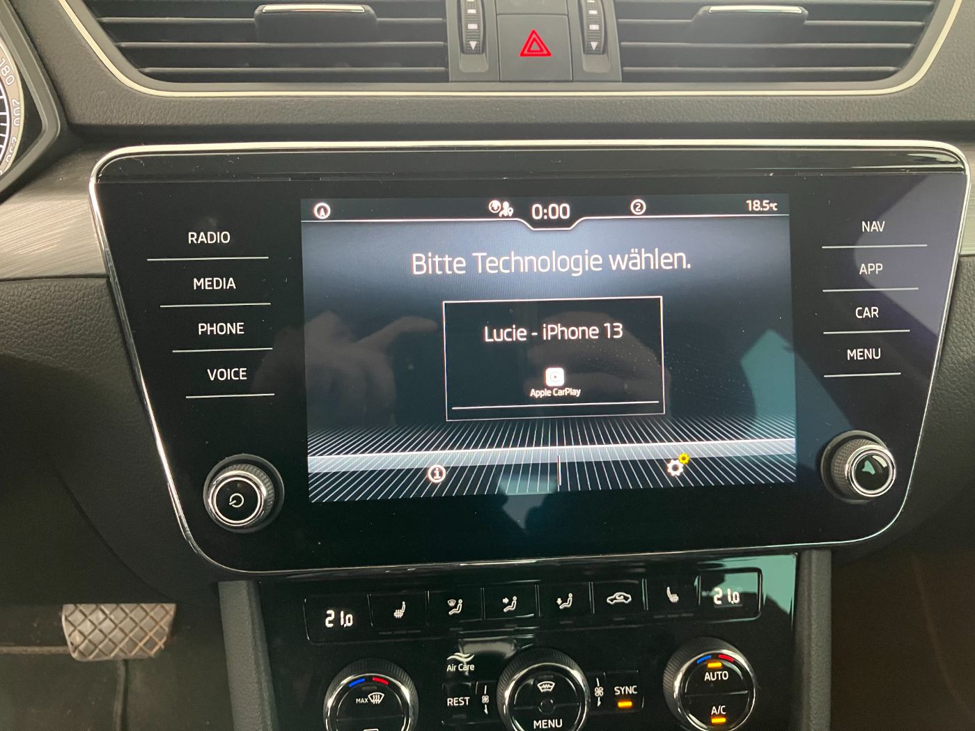 Skoda Superb 2.0 TDI Amb. DSG | Bild 16 von 26