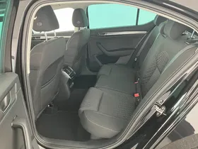 Skoda Superb 2.0 TDI Amb. DSG | Thumbnail 17 von 26