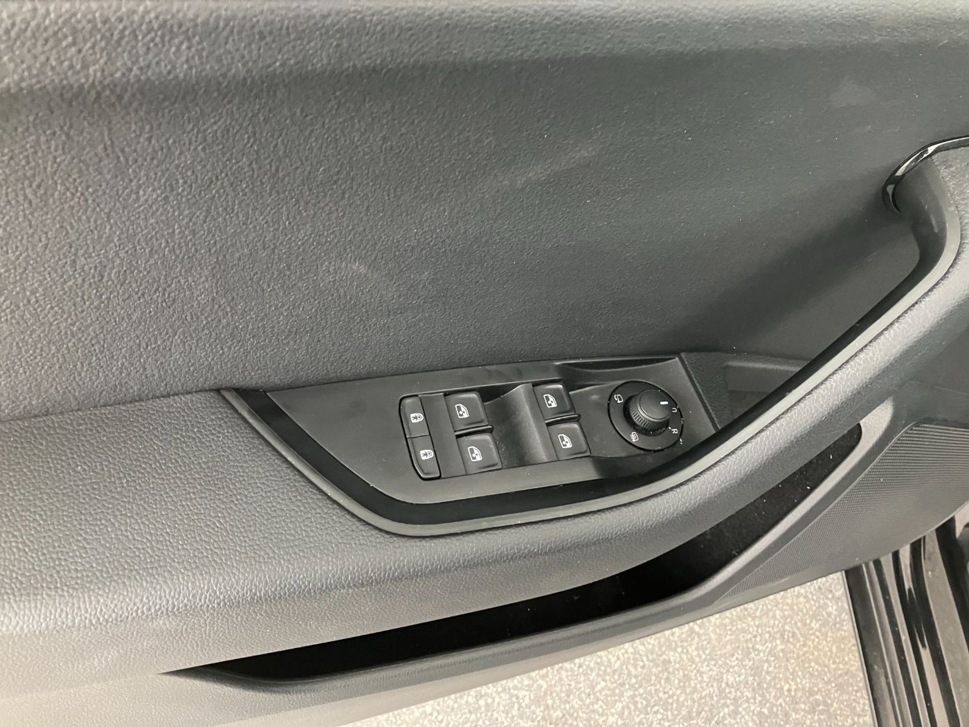 Skoda Superb 2.0 TDI Amb. DSG | Bild 5 von 26