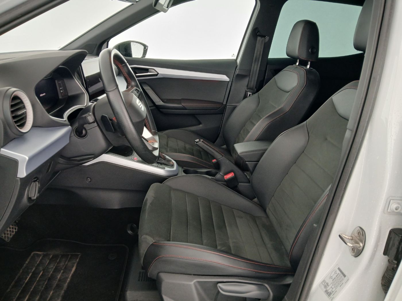 Seat Arona 1.5TSI FR DSG | Bild 14 von 26