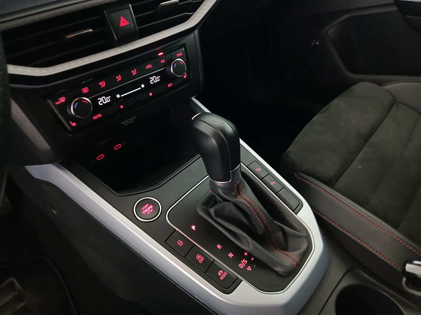 Seat Arona 1.5TSI FR DSG | Bild 24 von 26