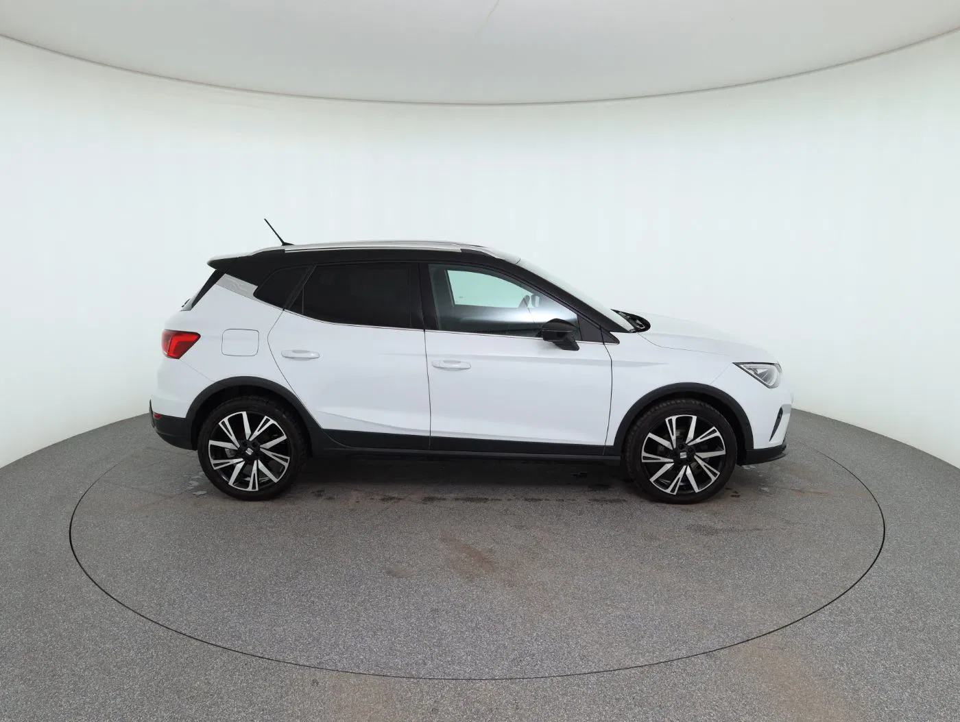 Seat Arona 1.5TSI FR DSG | Bild 5 von 26