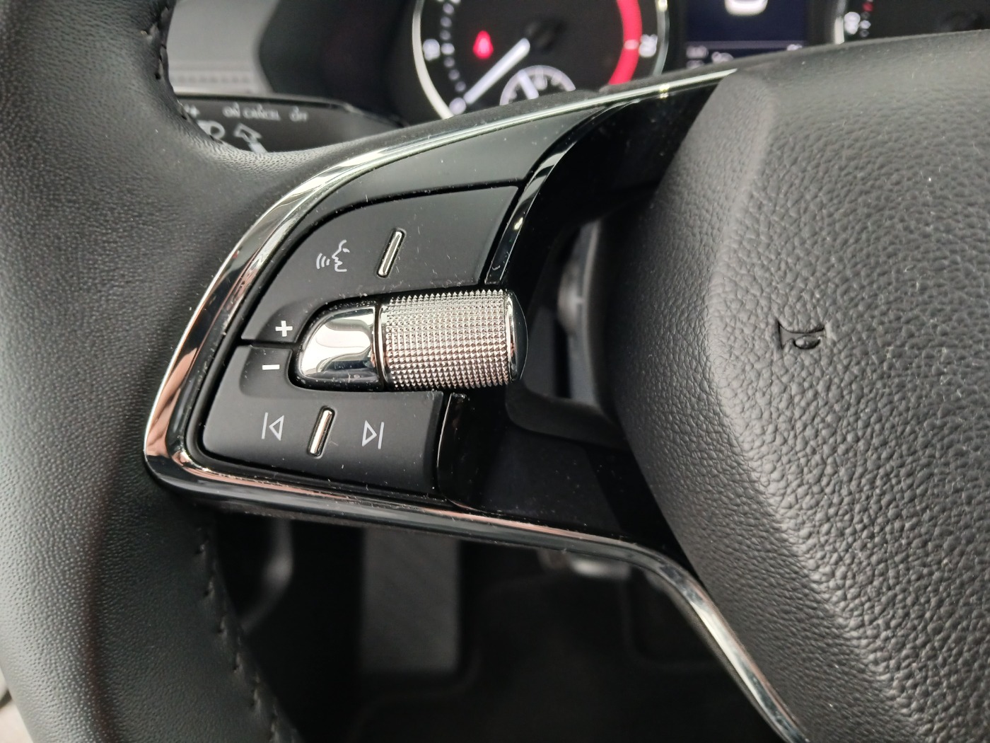 Skoda Octavia Combi 1.0 TSI Ambition | Bild 17 von 28