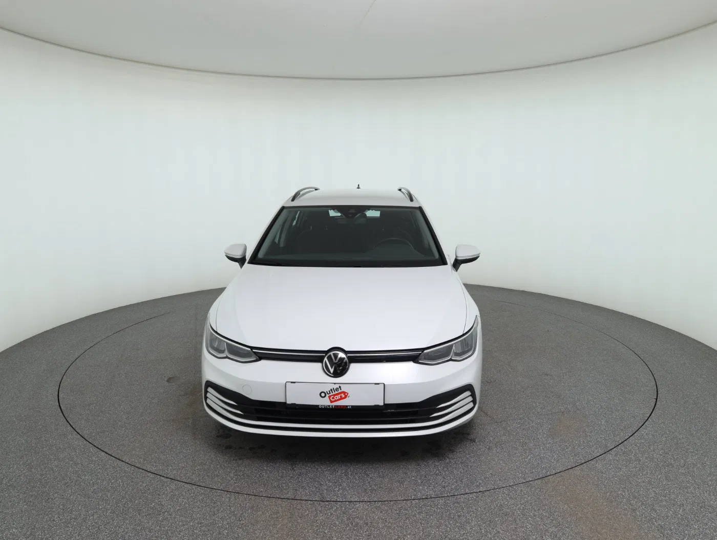 VW Golf VIII Variant 1.0 eTSI Life | Bild 3 von 26