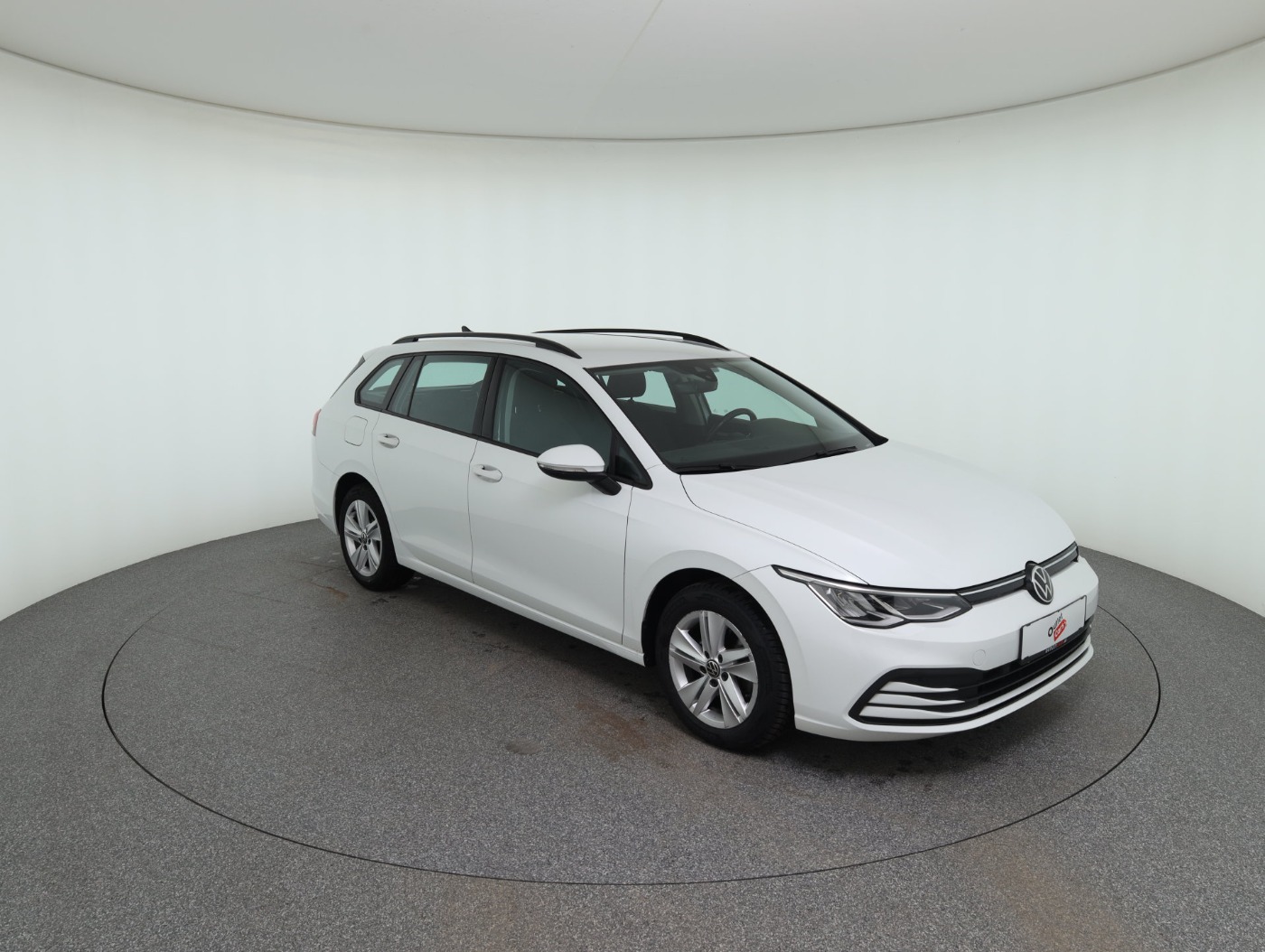 VW Golf VIII Variant 1.0 eTSI Life | Bild 4 von 26