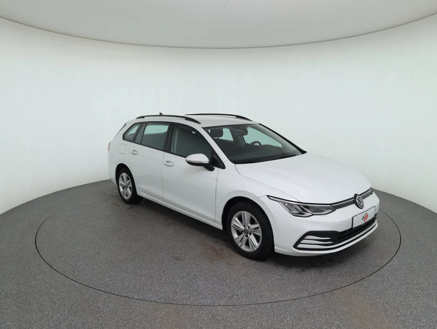VW Golf VIII Variant 1.0 eTSI Life | Bild 4 von 26