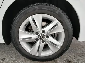 VW Golf VIII Variant 1.0 eTSI Life | Thumbnail 10 von 26