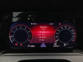 VW Golf VIII Variant 1.0 eTSI Life | Thumbnail 16 von 26