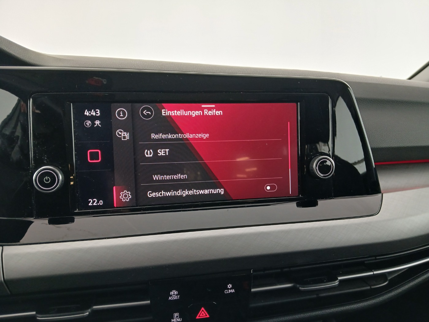 VW Golf VIII Variant 1.0 eTSI Life | Bild 19 von 26