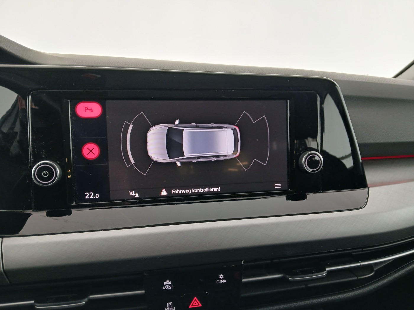 VW Golf VIII Variant 1.0 eTSI Life | Bild 20 von 26