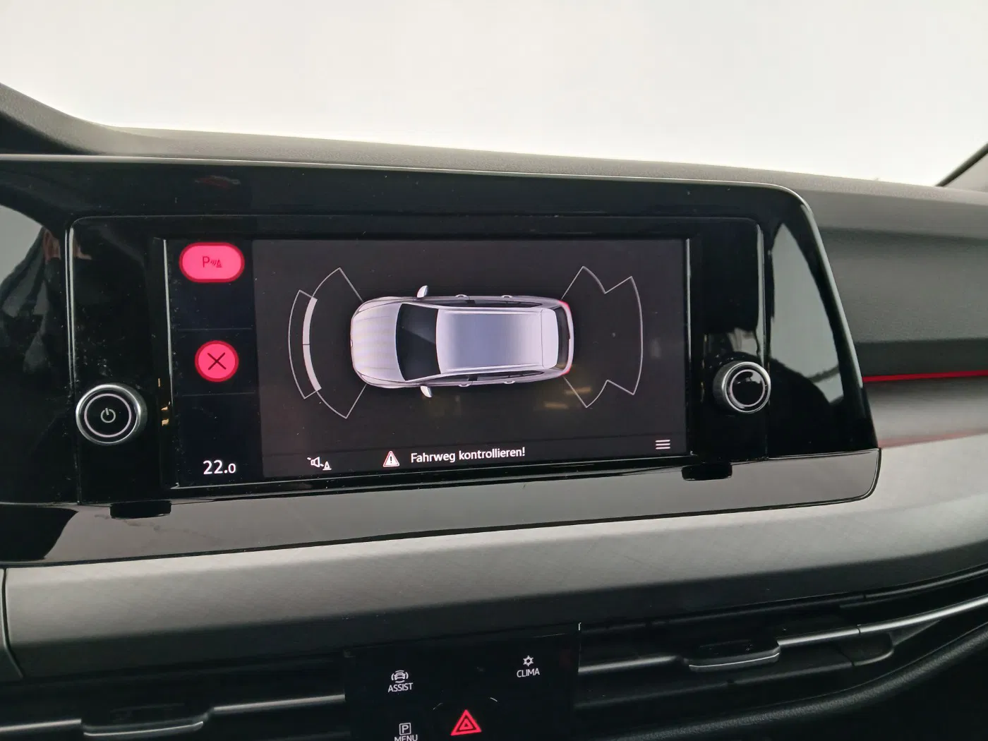 VW Golf VIII Variant 1.0 eTSI Life | Bild 20 von 26