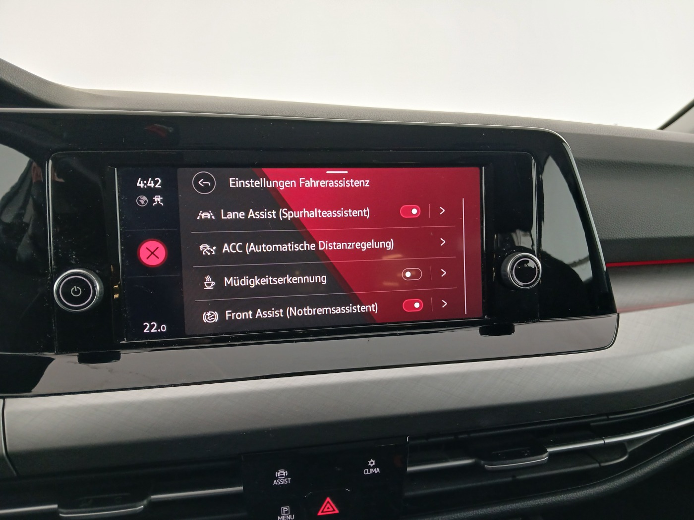 VW Golf VIII Variant 1.0 eTSI Life | Bild 21 von 26