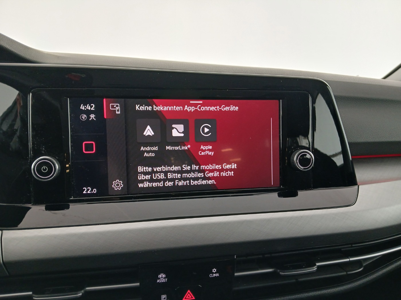 VW Golf VIII Variant 1.0 eTSI Life | Bild 22 von 26