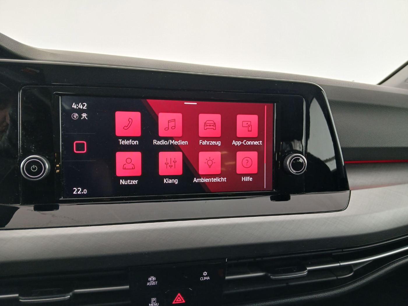 VW Golf VIII Variant 1.0 eTSI Life | Bild 23 von 26