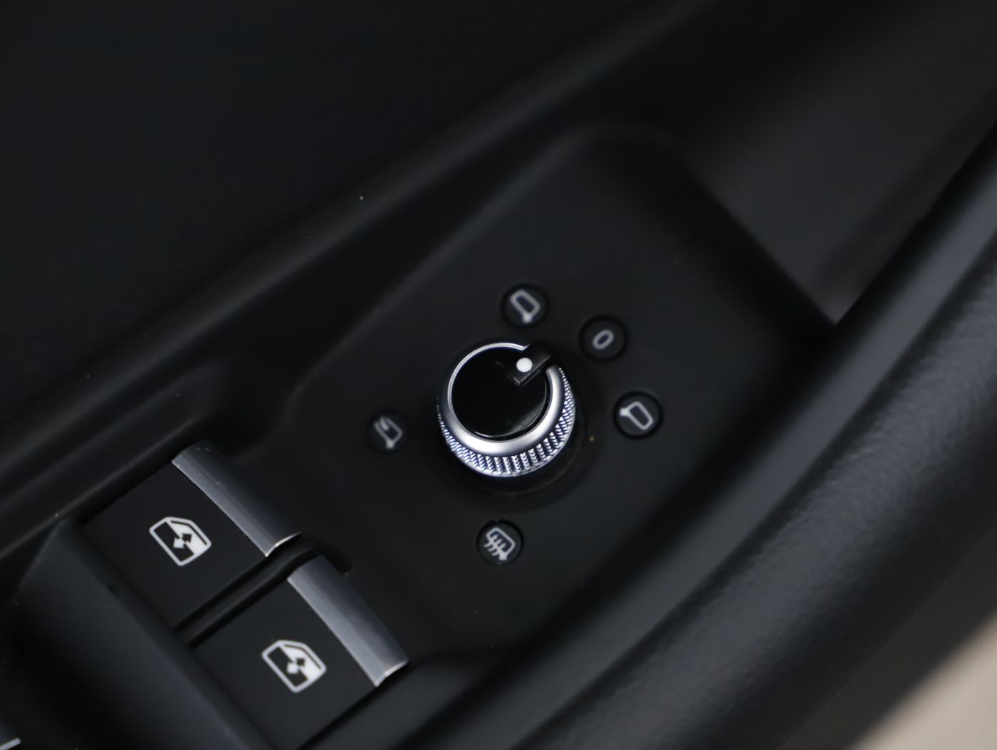 Audi A4 Avant TDI S-Line Aut | Bild 9 von 26