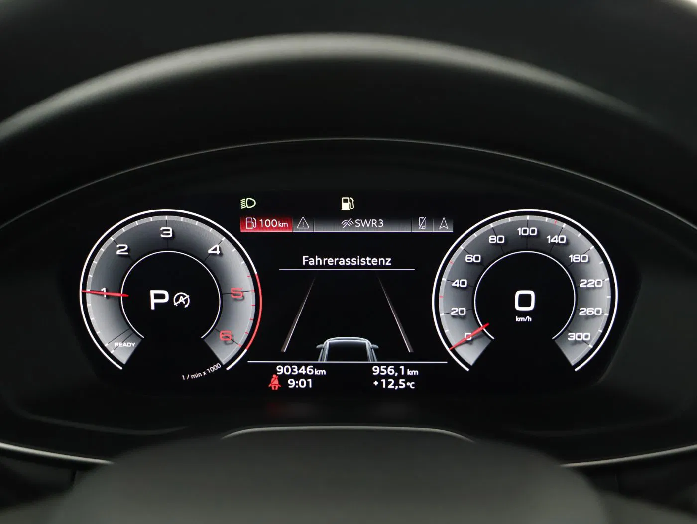 Audi A4 Avant TDI S-Line Aut | Bild 18 von 26