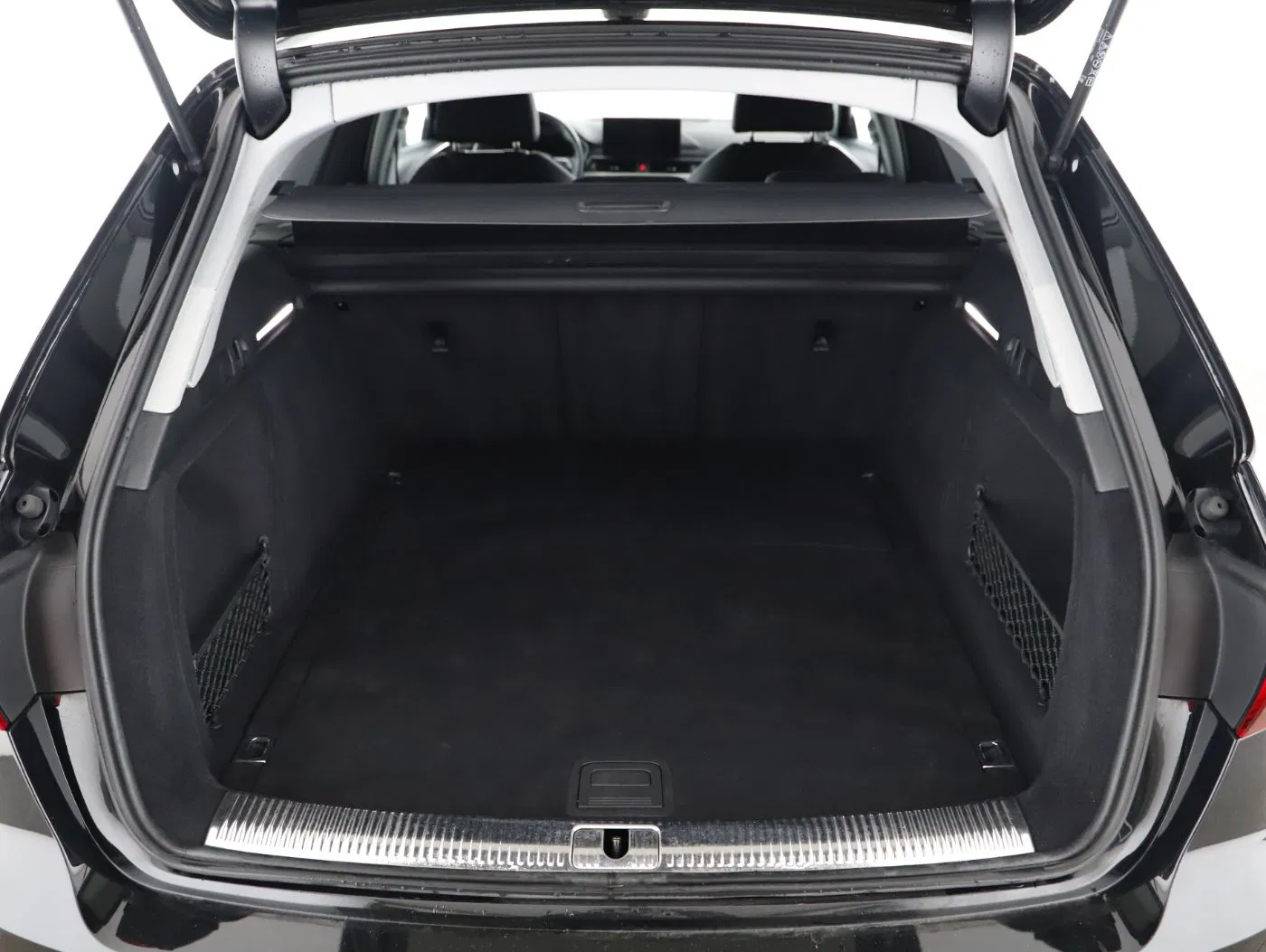 Audi A4 Avant TDI S-Line Aut | Bild 24 von 26