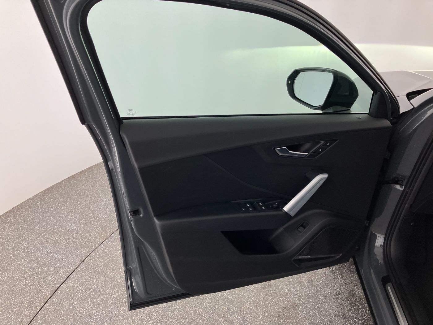 Audi Q2 30 TDI design Aut. | Bild 4 von 28