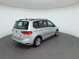 VW Touran 2.0 TDI BMT | Thumbnail 6 von 25