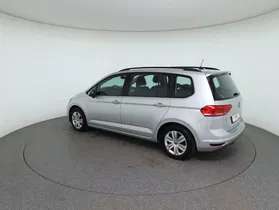 VW Touran 2.0 TDI BMT | Thumbnail 8 von 25