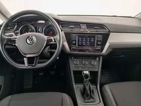 VW Touran 2.0 TDI BMT | Thumbnail 15 von 25