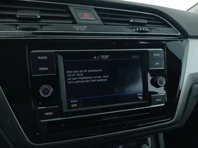 VW Touran 2.0 TDI BMT | Thumbnail 18 von 25
