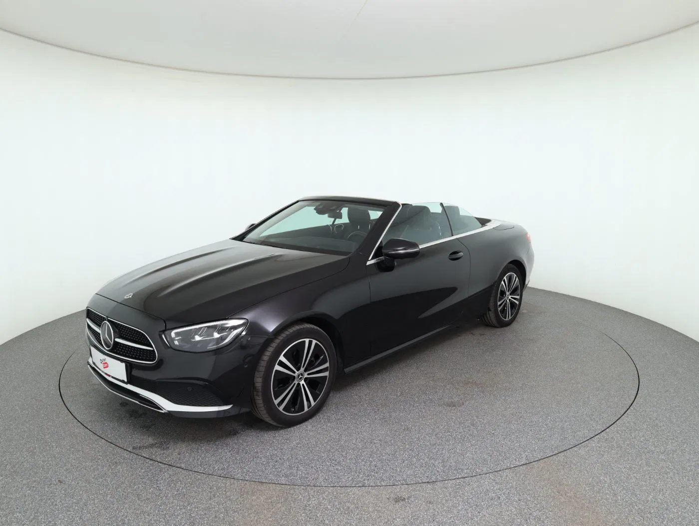 Mercedes-Benz E 300d 4Matic Avantgarde Aut. | Bild 2 von 25