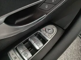 Mercedes-Benz E 300d 4Matic Avantgarde Aut. | Thumbnail 13 von 25