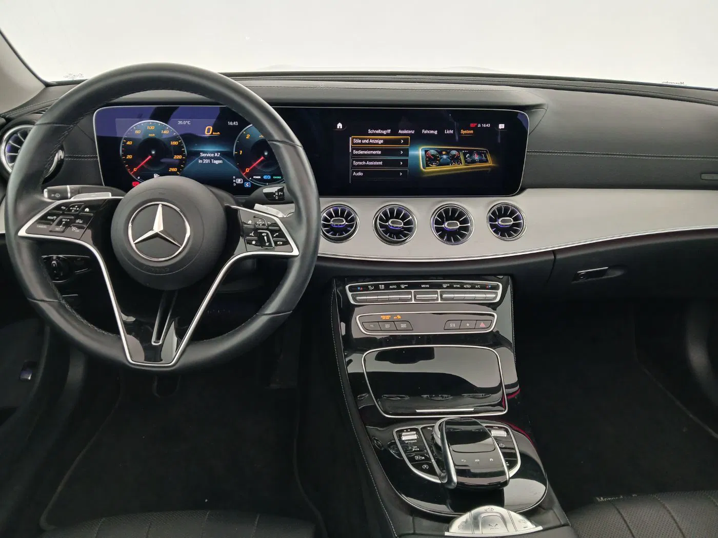 Mercedes-Benz E 300d 4Matic Avantgarde Aut. | Bild 16 von 25