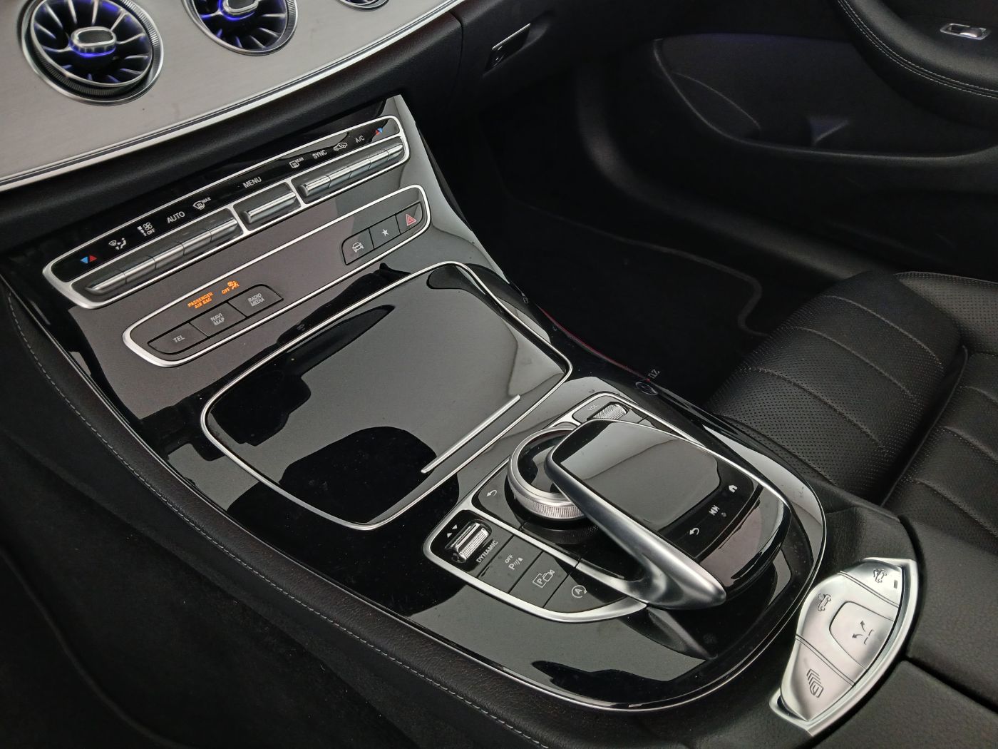 Mercedes-Benz E 300d 4Matic Avantgarde Aut. | Bild 23 von 25