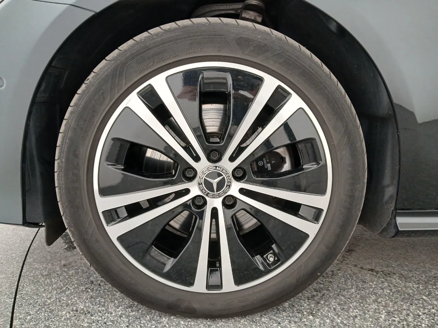 Mercedes-Benz E 300d 4Matic Avantgarde Aut. | Bild 10 von 25